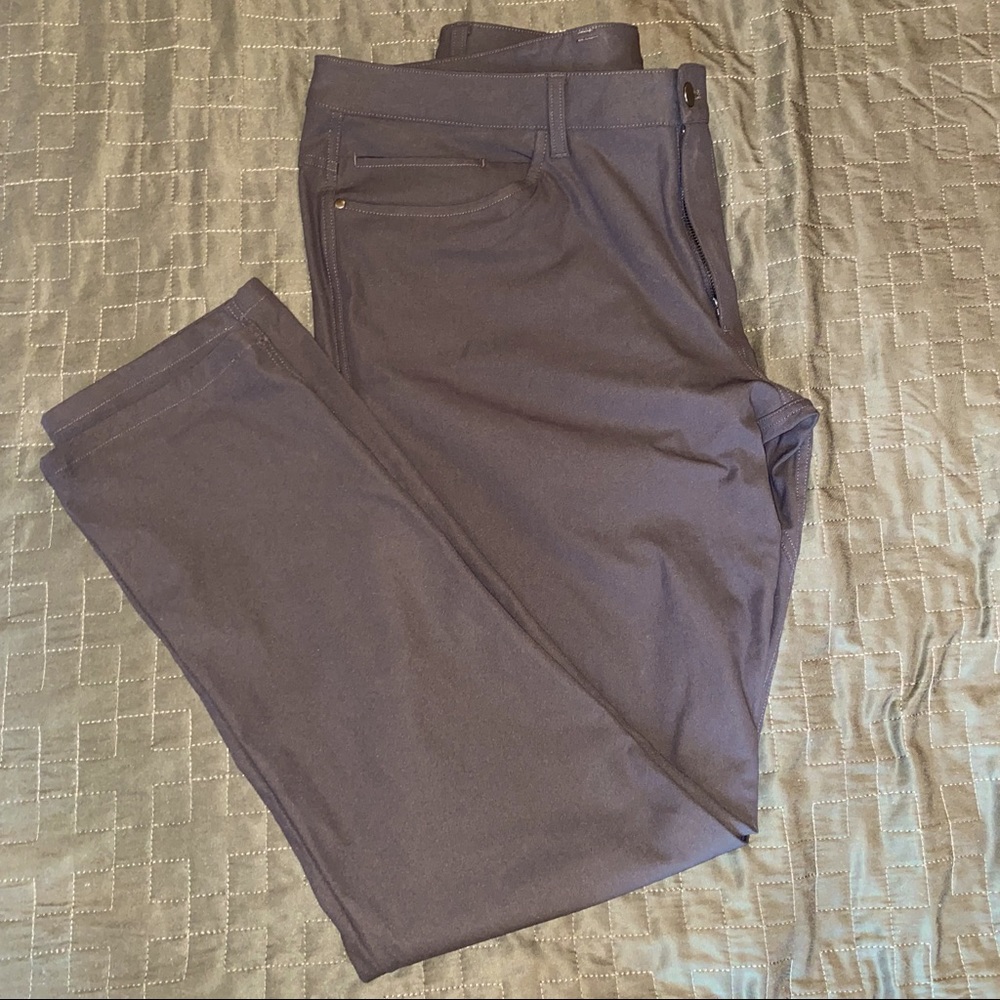‼️MOVING SALE - Must go - make an offer ‼️ 
Lululemon Men’s Athletic Dress Pant